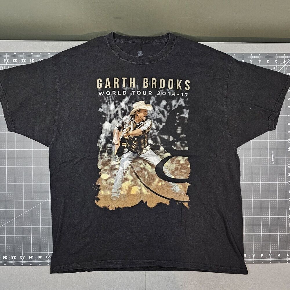 Garth Brooks Tshirt XL World Tour 2014 2017 Band Concert Music